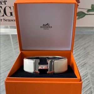 💯Authentic ‼️Hermes Large Clic Clac H Bracelet